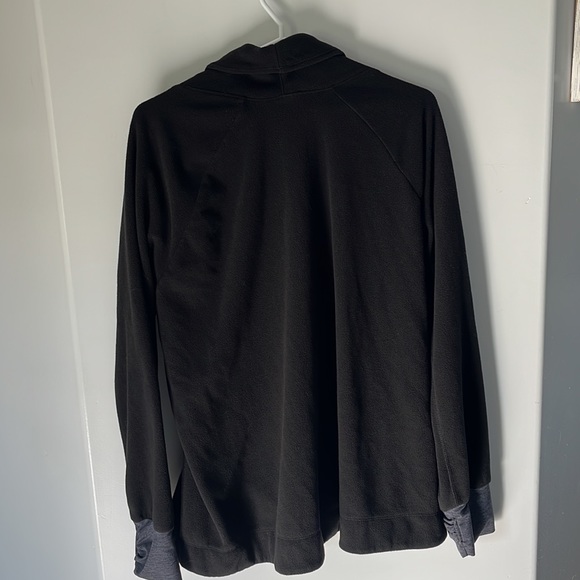 Fleece sweater - Picture 2 of 3